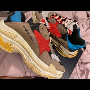 BALENCIAGA TRIPLE S SNEAKERS MENS SIZE11